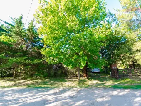 Casa Quinta en Venta en El Rodeo con pileta