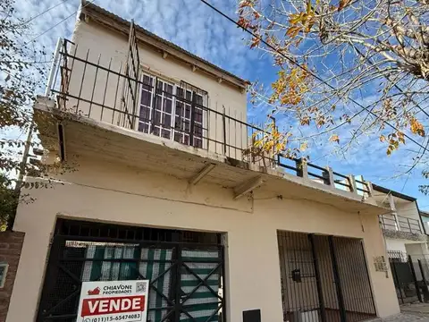 casa + departamento en venta, Marcos Paz.