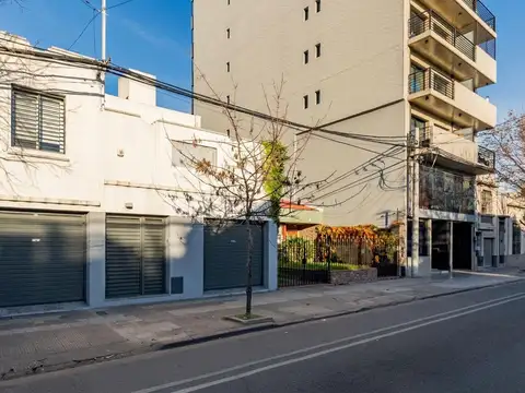 Casa 7 ambientes con 4 baños