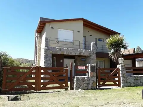 Casa en venta - 3 Dormitorios 3 Baños - Córdoba