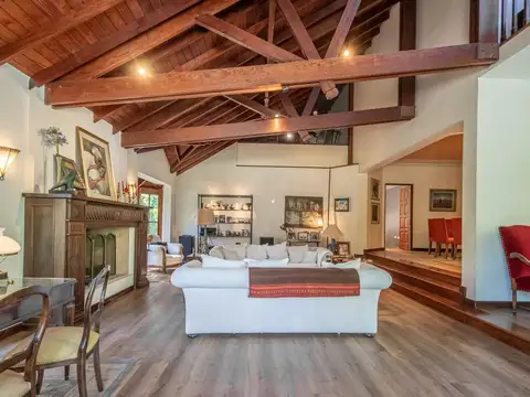 Casa en Venta de 5 dormitorios