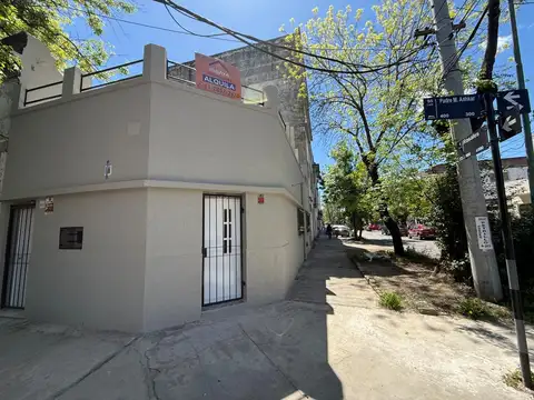 Departamento PH tipo casa con terraza (2 ambientes)