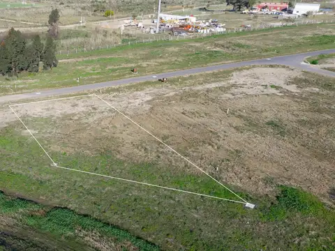 Venta Terreno, frente al lago, Cavas de la Tahona