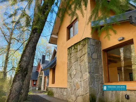 Depto Tipo Casa en Venta de 4 ambientes