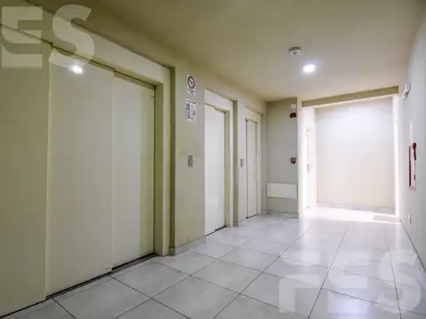 Departamento en Venta en Pompeya, USD 123.500