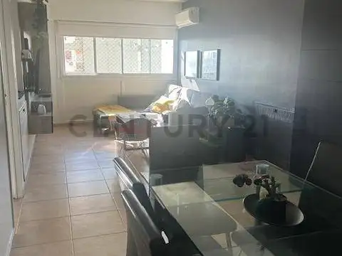 EXCELENTE DEPARTAMENTO DE 4 AMBIENTES EN EL CORAZON DE CABALLITO- APTO CREDITO- PERMUTA