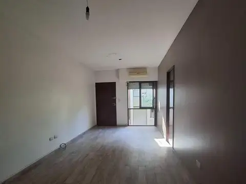 Dto. 3 amb con cochera en Lomas centro OPORTUNIDAD