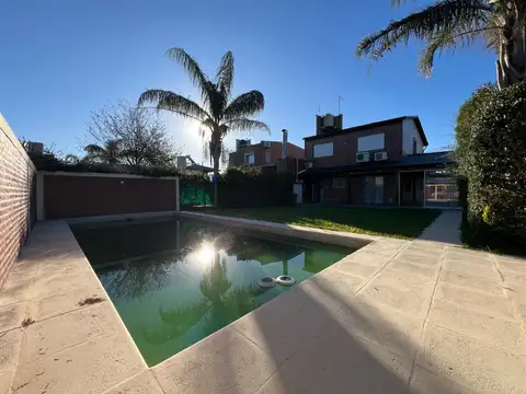 Casa en Venta en TDS 2, con 3 Dormitorios y Pileta.