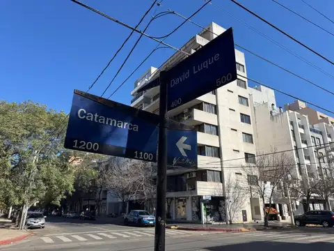 DEPTO EN POZO 2 DORM GRAL PAZ CON TERRAZA PROPIA