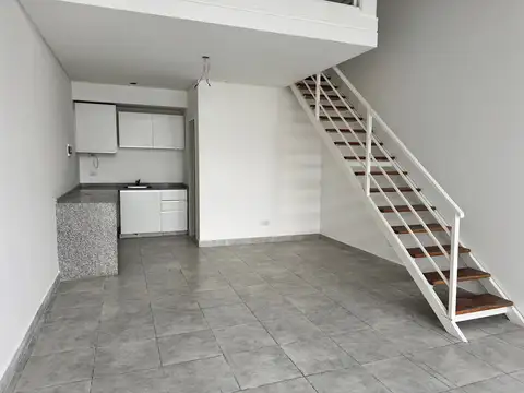 Local en Alquiler en Pueblo Caamaño, $ 850.000