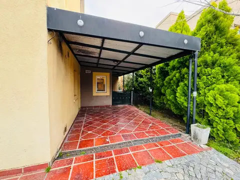 CASA 5 AMB EN VENTA P LELOIR COUNTRY ALTOS DEL SOL