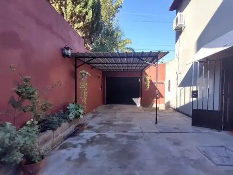 Depto Tipo Casa 3 ambientes con 2 baños