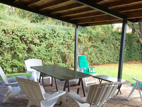 Casa en Alquiler Temporal con 1 cochera