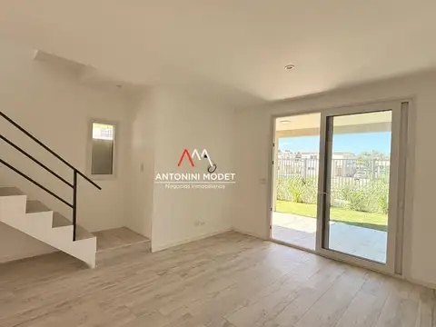 Casa en Venta en Pilar, USD 198.000