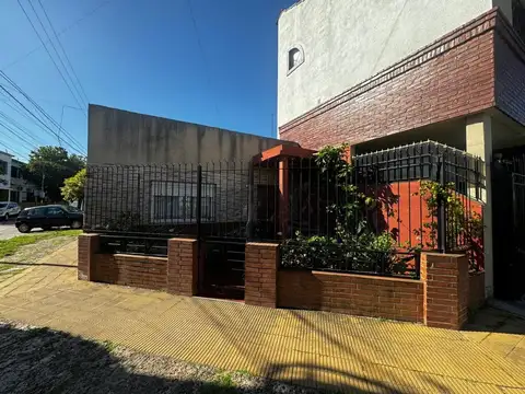 Depto Tipo Casa en Venta de 4 ambientes