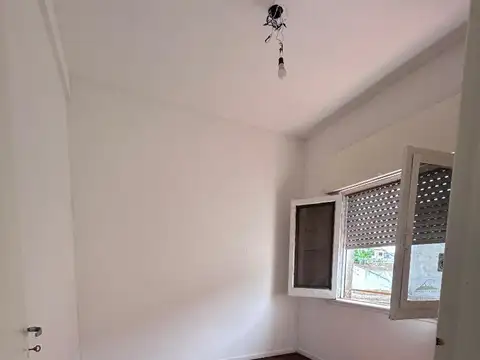 Depto Tipo Casa en Venta 50 años