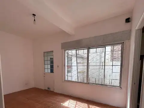 Depto Tipo Casa en Venta al Este