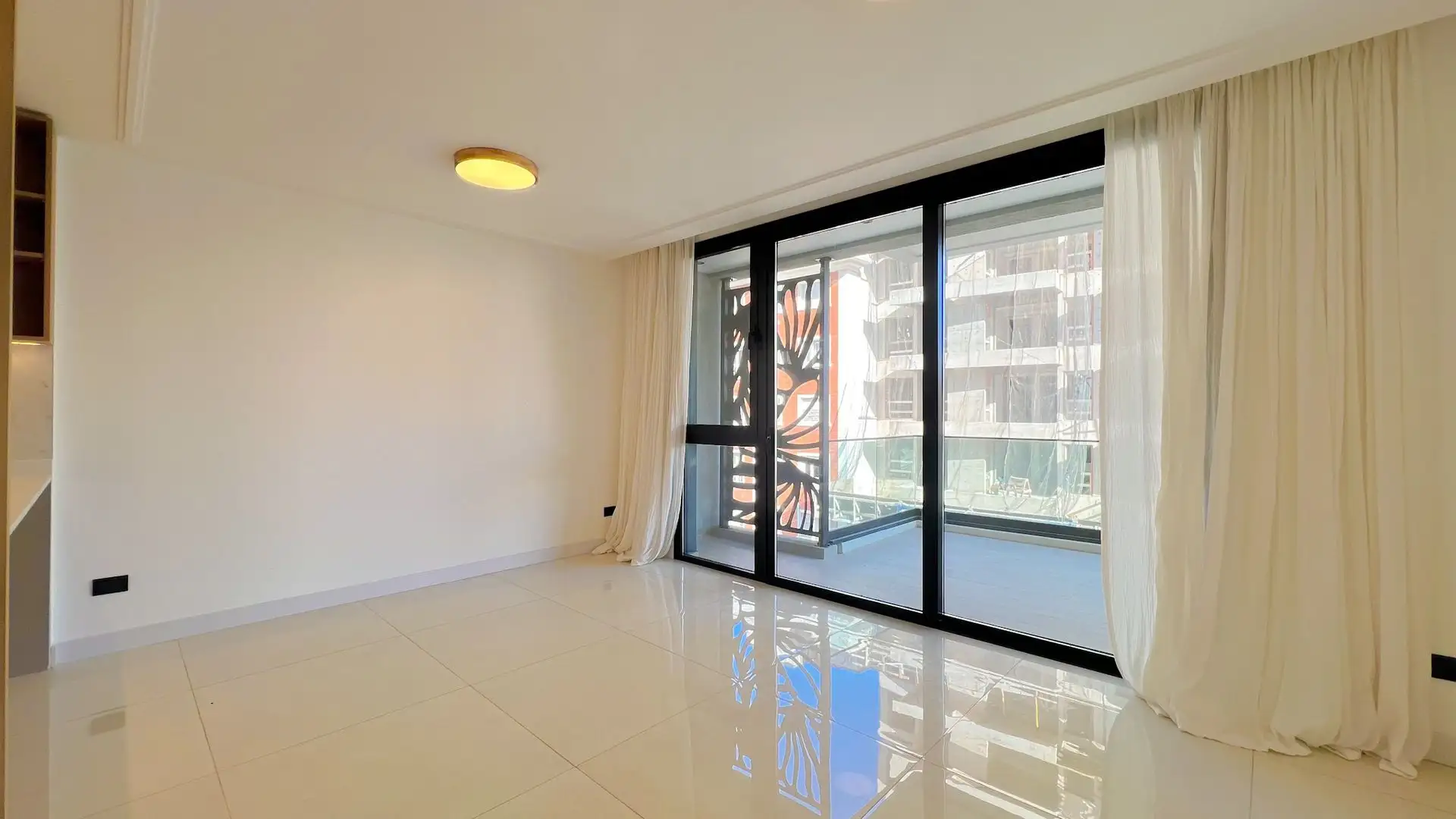 VENTA 2 AMB VISTA LATERAL AL MAR COCHERA BAULERA