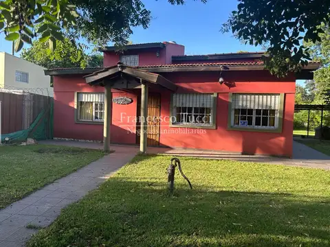 Casa en venta 4 ambientes en Moreno