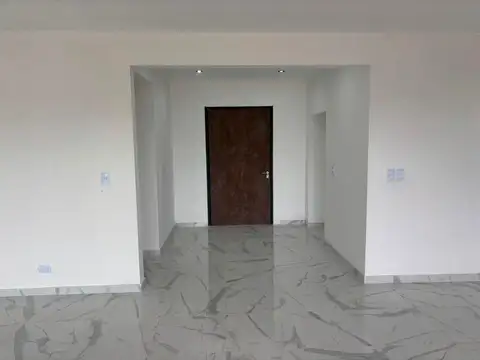 Ram. Imperdible Casa En Venta En Area 1, San Sebas