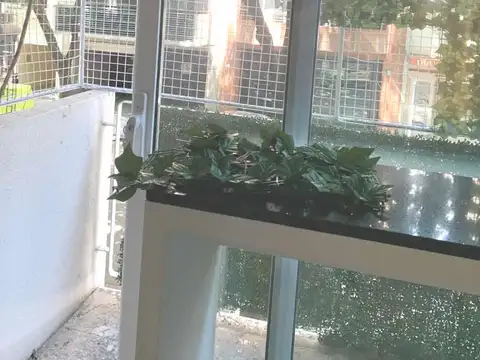 Cabello 3300, Piso 1