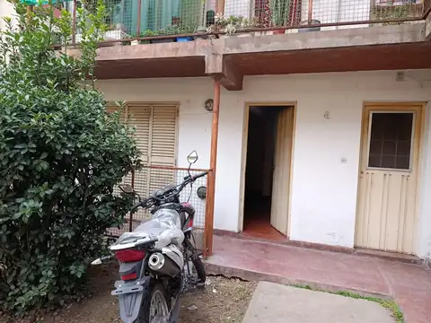 Departamento Complejo Docente II PB en venta