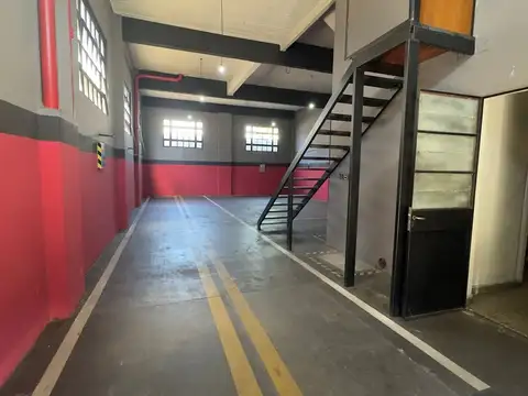 Galpon en Venta en Sarandi, USD 85.000