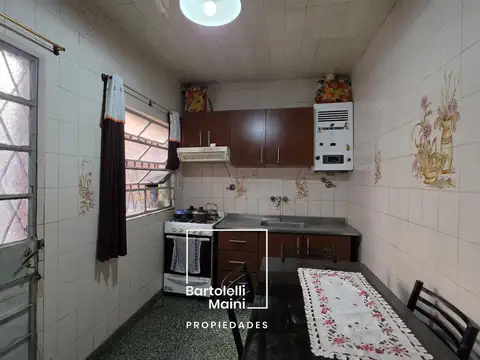 Casa 3 ambientes con 1 baño