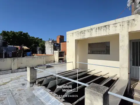 VENTA | Casa Interna 2 Dormitorios con Patio y Terraza | Paraguay 3870