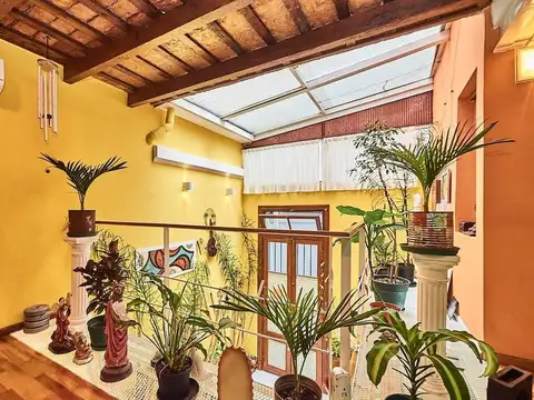 Depto Tipo Casa 4 ambientes con 2 baños