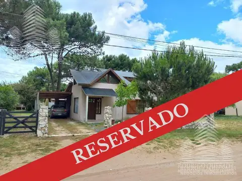 Hermoso Chalet   Cabaña en lote de 500m2, a metros del mar   Nueva Atlantis. OPORTUNIADAD  