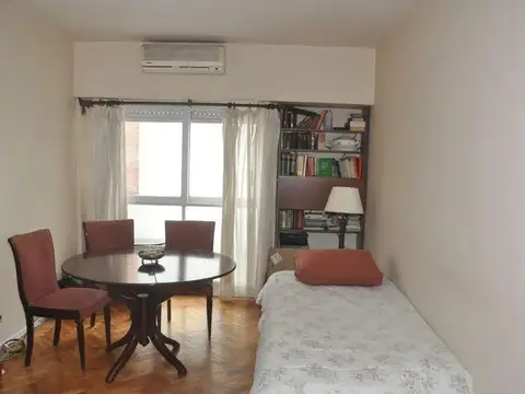 Luminoso Departamento en Venta en Recoleta