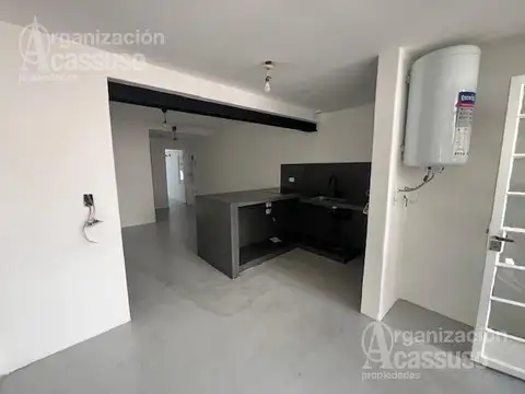 Depto Tipo Casa en Alquiler 40 años