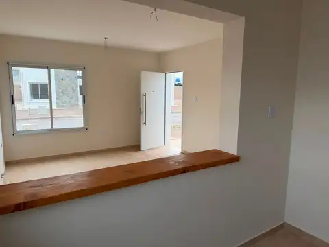 CASA 2 DORMITORIOS BARRIO NATANIA 65. RIVADAVIA