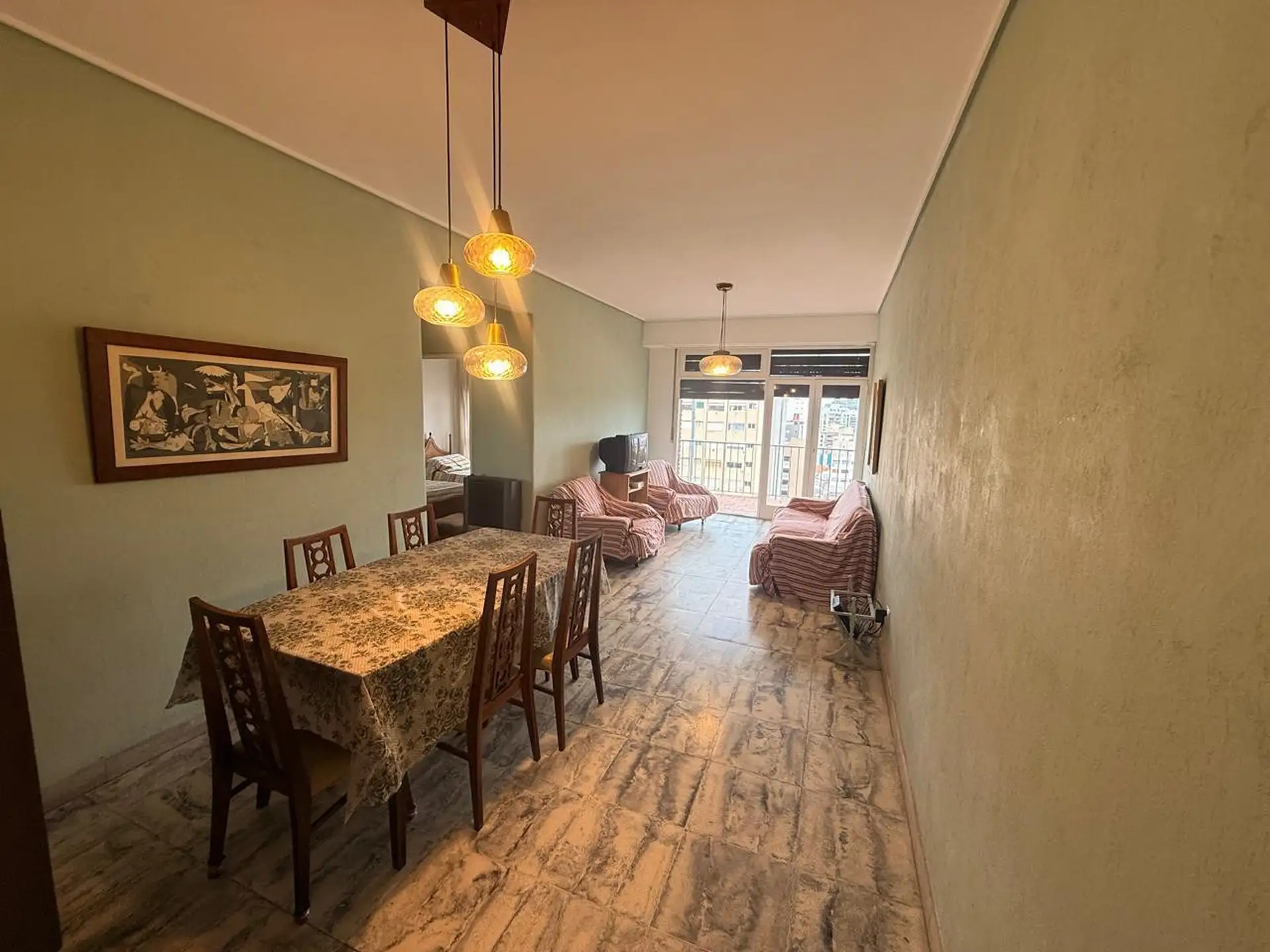Depto 3 amb, 70m² en alquiler con balcón — Corrientes 2600
