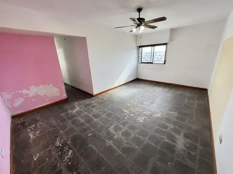 Avenida Almafuerte 100, Piso 7