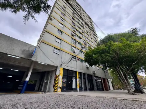 Av. Almafuerte 100, Piso 7