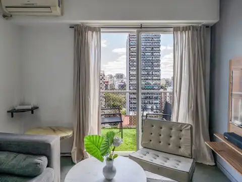 French 3000, Piso 14