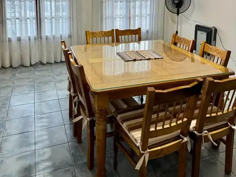 Casa 5 ambientes con 1 baño