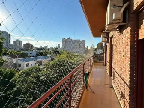 Nuñez, 11 de Septiembre 3500, contrafrente, piso 4, 4 amb, 87m2, u$s 1,500.- TODO INCLUÍDO.