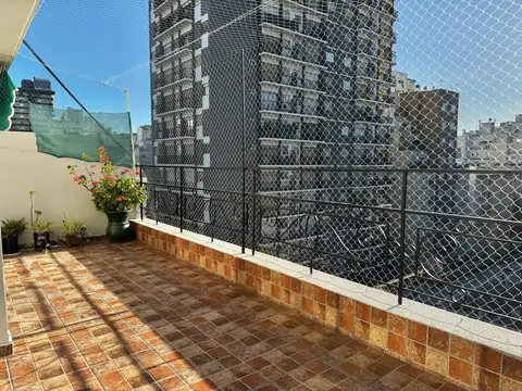 Departamento en Entre Rios 1900 de cuatro ambientes con baulera