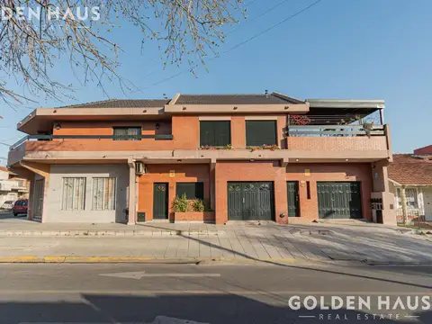 Depto Tipo Casa en Venta 40 años