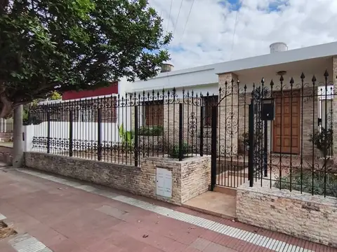 VENTA CASA 2 DORMI VILLA CABRERA IMPECABLE