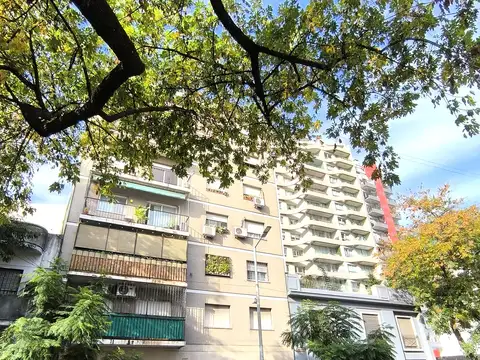 DEP 3 AMB Y 2 PATIOS A MTS PEDRO GOYENA - APTO PROFESIONAL - OPORTUNIDAD  