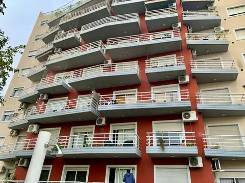 VENTA DPTO 2AMB BALCON AL FRENTE  CATEGORIA MORON