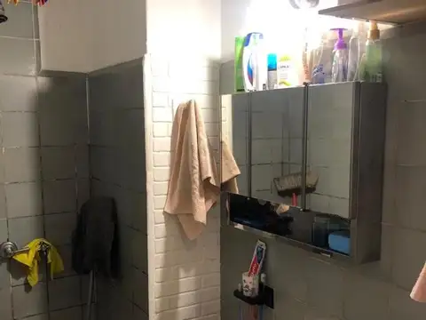 1 ambiente al frente. Excelente ubicación
