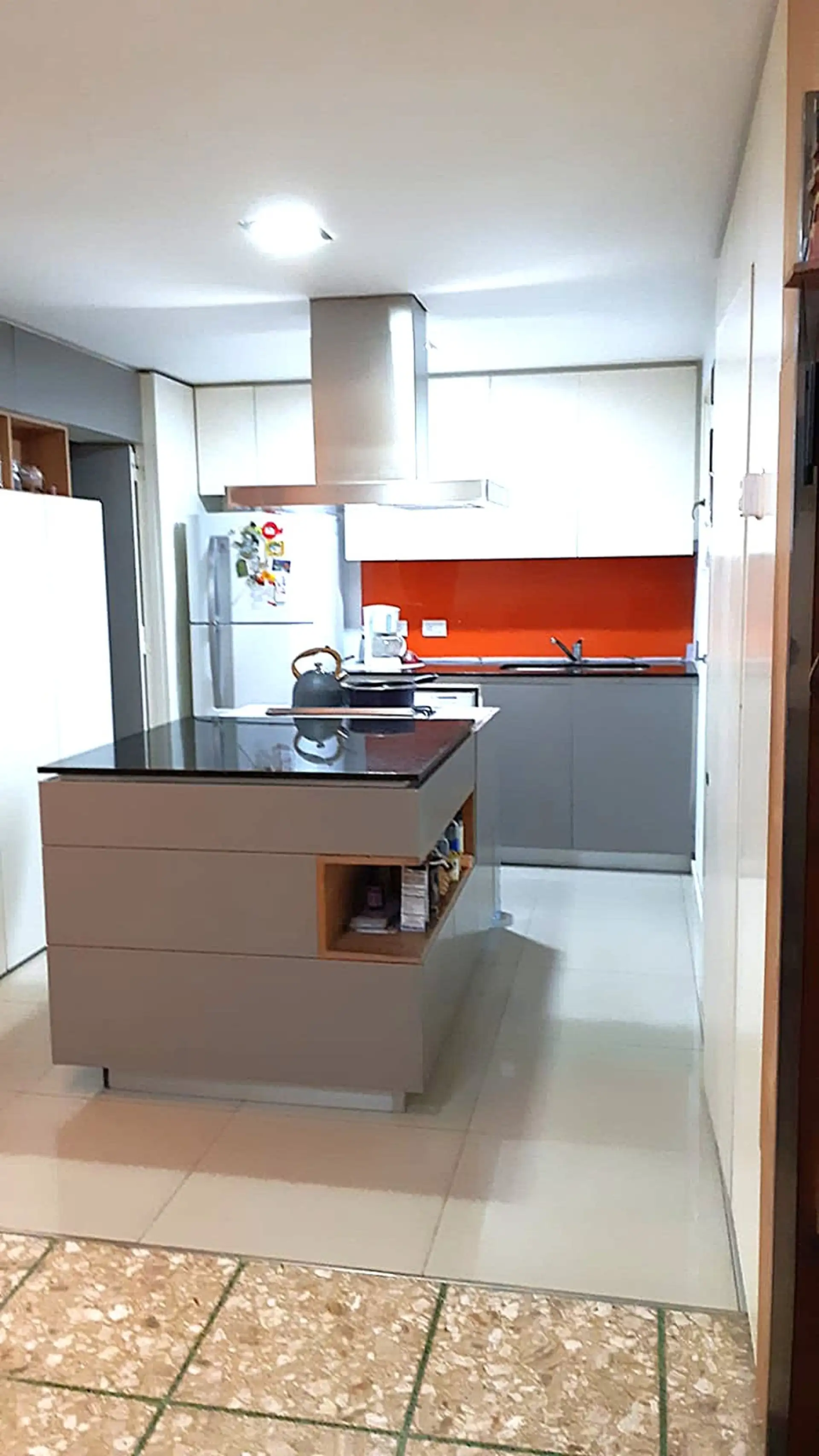 Depto 3 amb, 89m² con balcón terraza — Plaza Colón