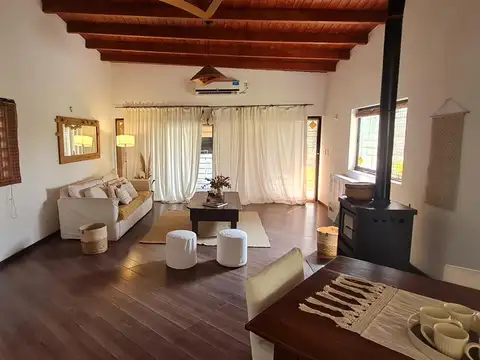 Casa en Alquiler en Roldan, $ 2.000.000