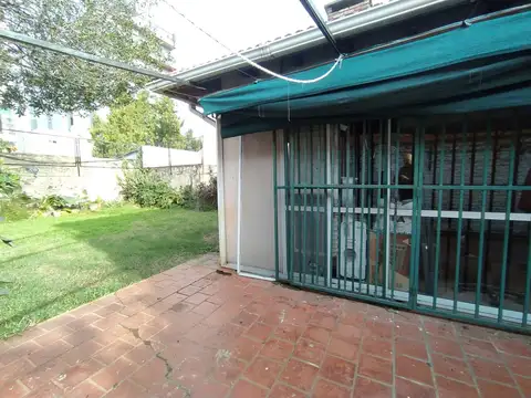 PH DE 5 AMBIENTES CON TERRAZA ,FONDO PROPIO QUINCHO Y PARRILLA!