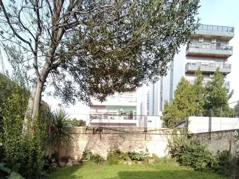 Juan  Agustín García  al 5100